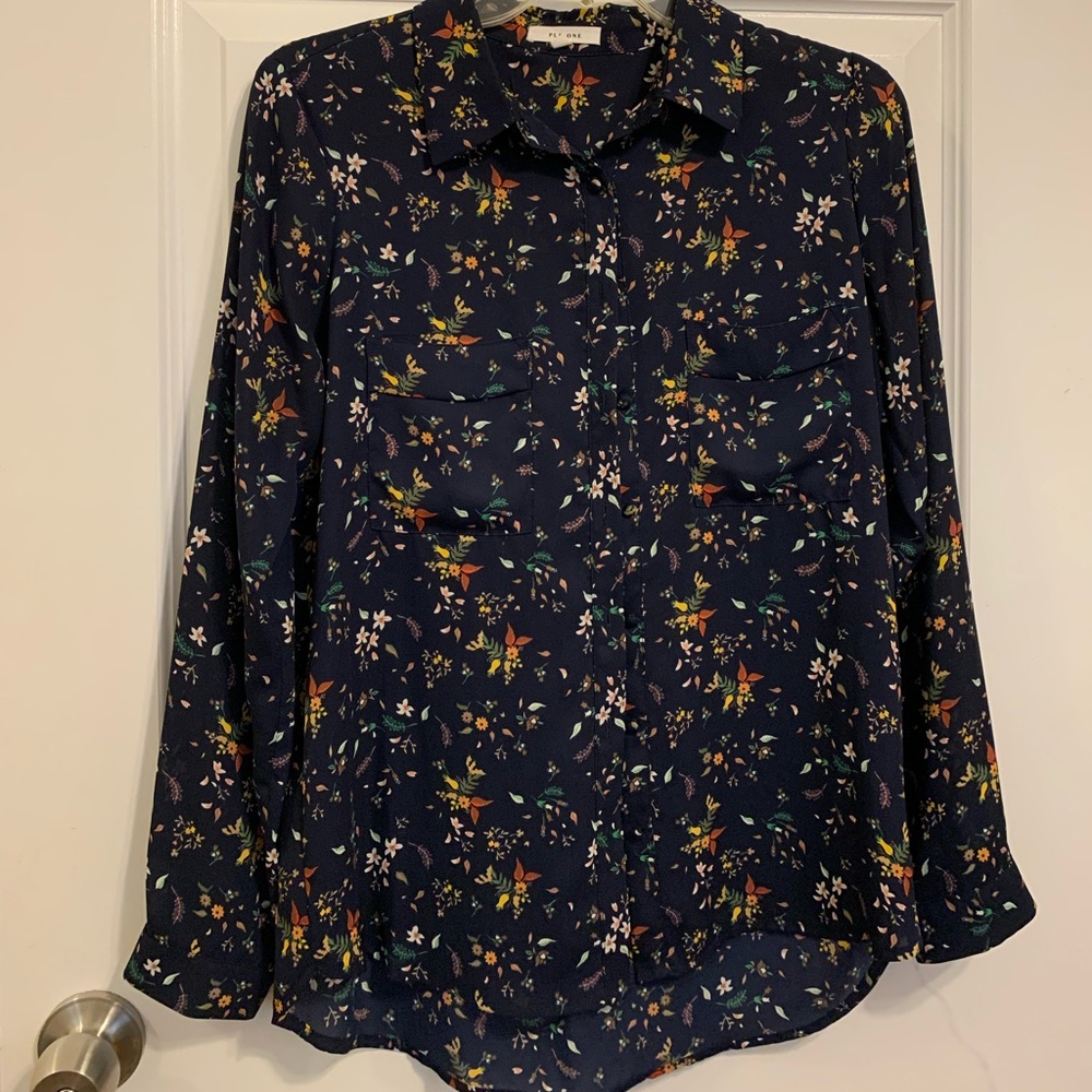 Women’s, billowy button front blouse